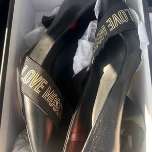 Love Moschino Almond toe Pumps